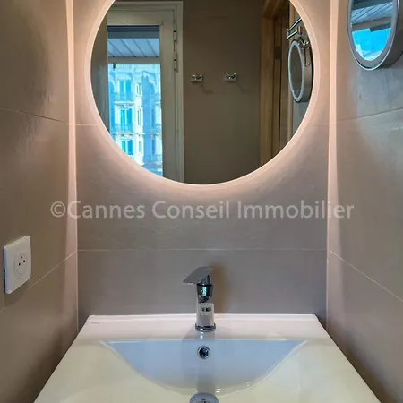 And Premium With Terrace & Sea View Apartment Cannes