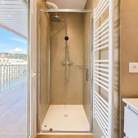 And Premium With Terrace & Sea View *