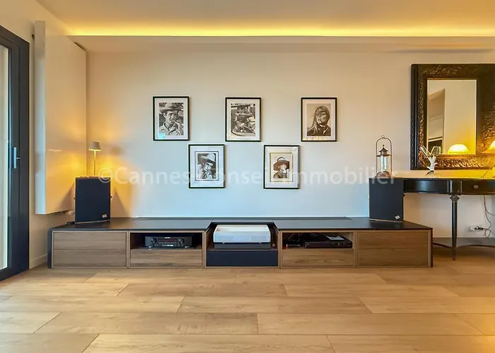Lägenhet And Premium With Terrace & Sea View *